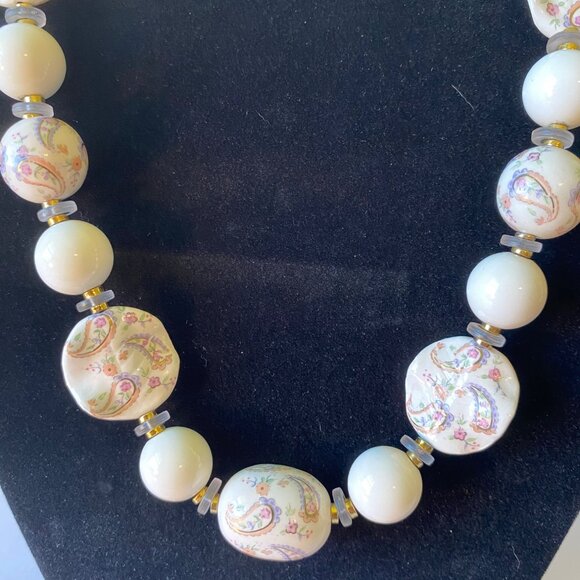 Vintage Japan Beaded Necklace With Paisley & Floral Motif - Picture 1 of 8